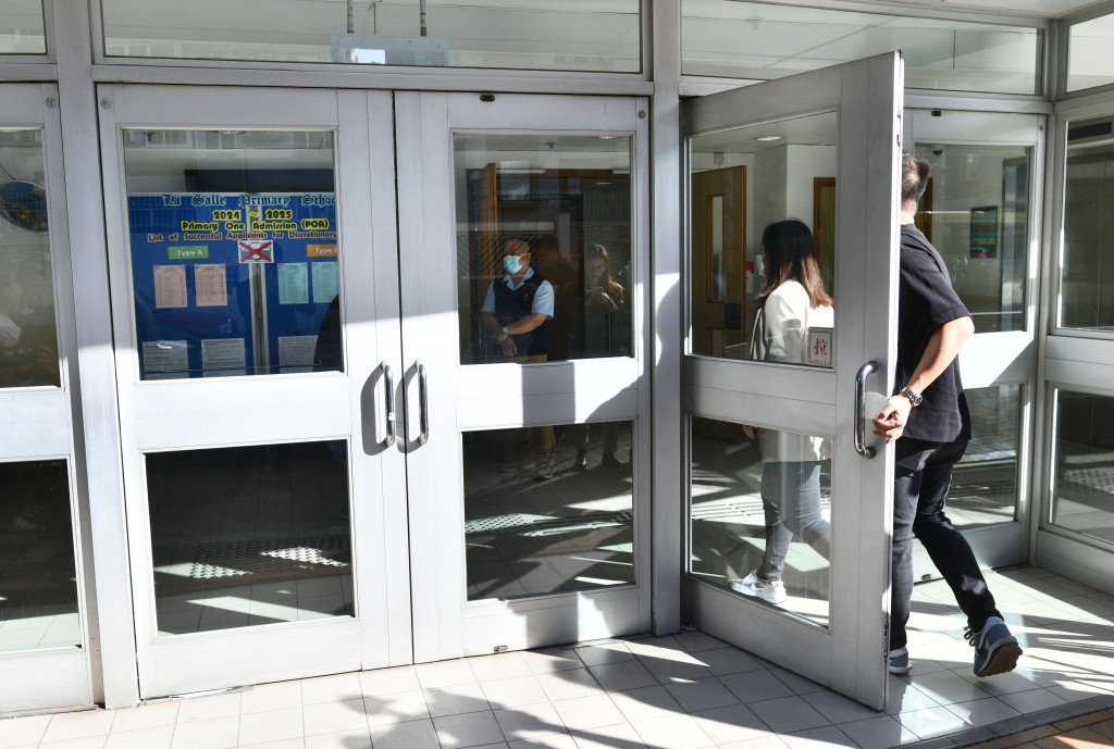 小一自行派位结果11月24日揭晓 约2万学生成功获官津学校录取 近半数享有“世袭”资格