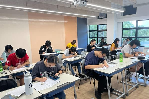 香港李宝椿联合世界书院_18