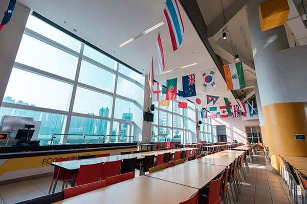 沪江维多利亚学校_21