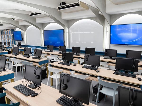 圣保罗男女中学_15