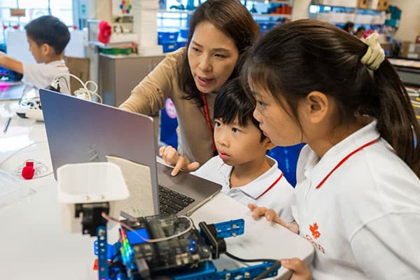 加拿大国际学校_16