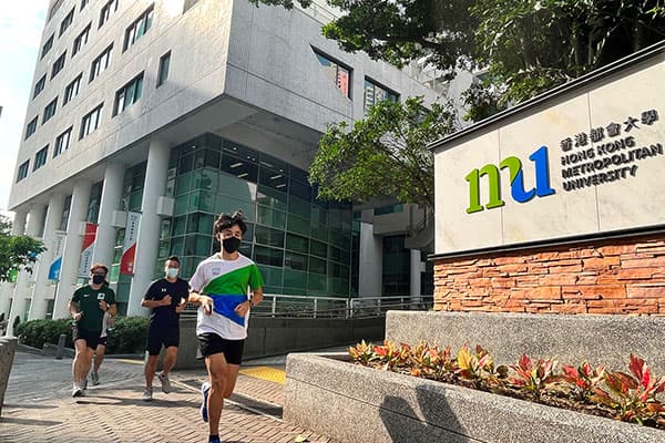 香港人眼中香港都会大学怎么样