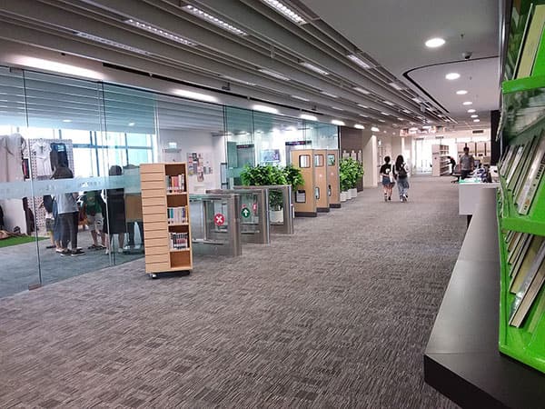 香港都会大学_13