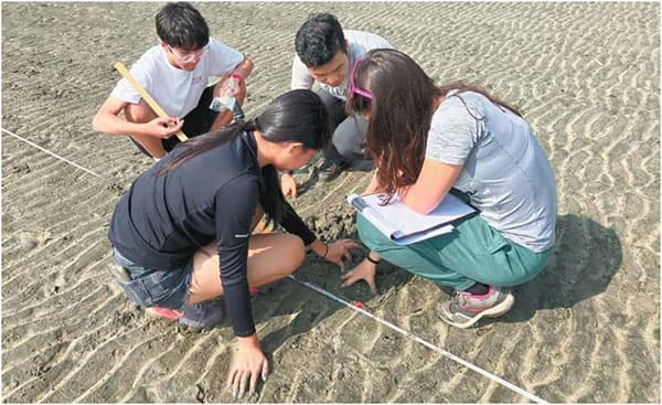 加拿大国际学校_12