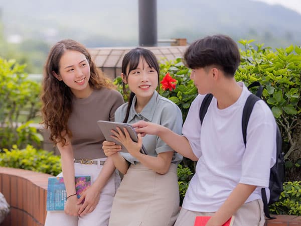 香港教育大学_15