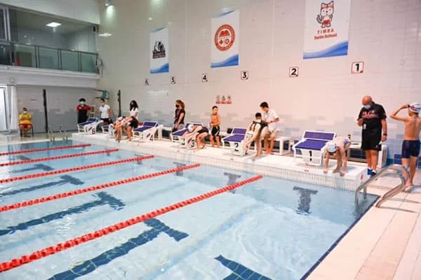 加拿大国际学校_6