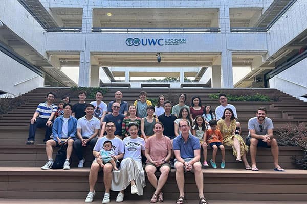 香港李宝椿联合世界书院_4